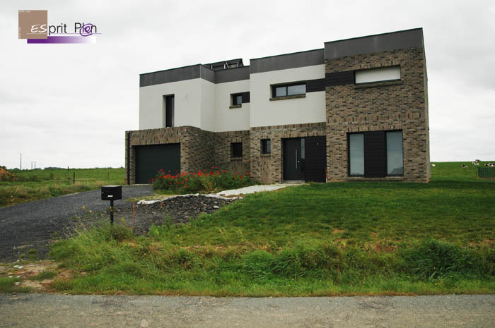 constructeur-maison-habitation-immeuble-lotissement-velux-tuiles-carrelages-plancher-noire-Bbio-BBC-arras-bethune.jpg